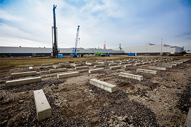 THE NEW PRESS PLANT AT THE MERCEDES-BENZ FACTORY IN KECSKEMÉT IS ALREADY UNDER CONSTRUCTION